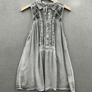Free People concrete Gray gauze and Lace shirt shirt Med.